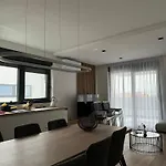 Lägenhet Fux Luxury Rooftop Terrace Jacuzzi & Bbq *