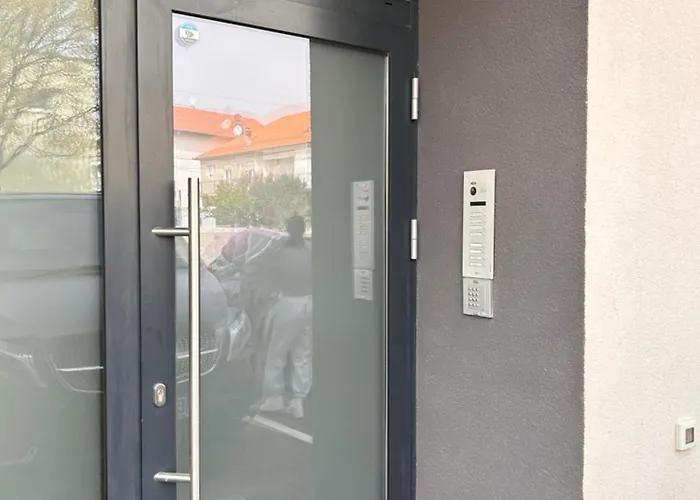 شقة Fux Luxury Rooftop Terrace Jacuzzi & Bbq *